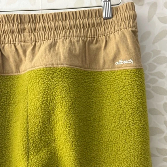 Allbirds Women’s M Hazy Lime Beige Fluff Fleece Pants Jogger Sweatpants - Picture 6 of 9